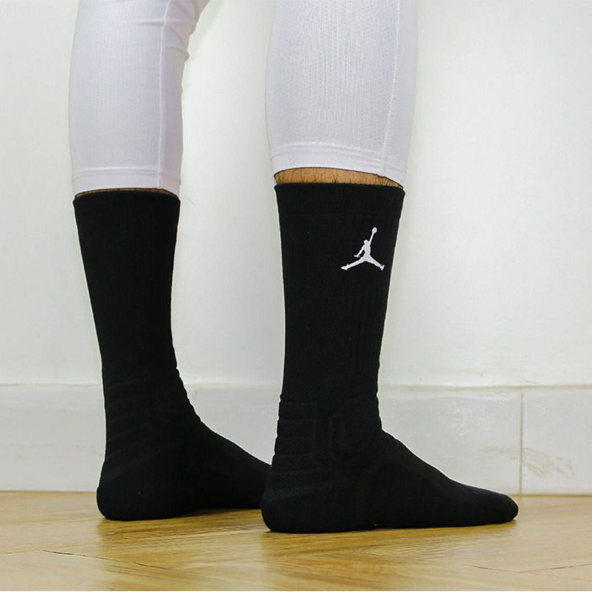 jordans with socks